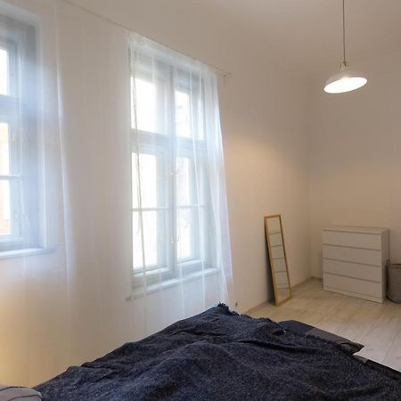 Palace District Apartment Будапеща Екстериор снимка