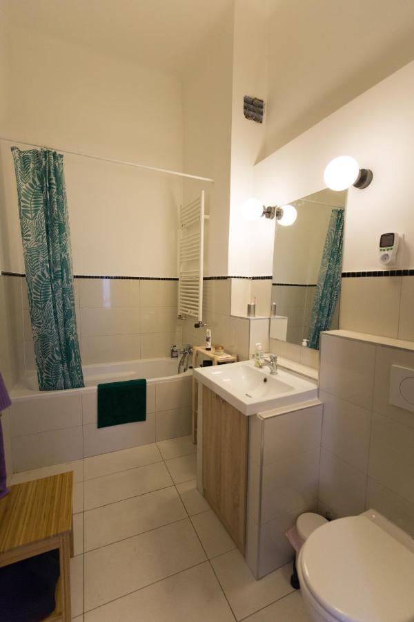 Palace District Apartment Будапеща Екстериор снимка